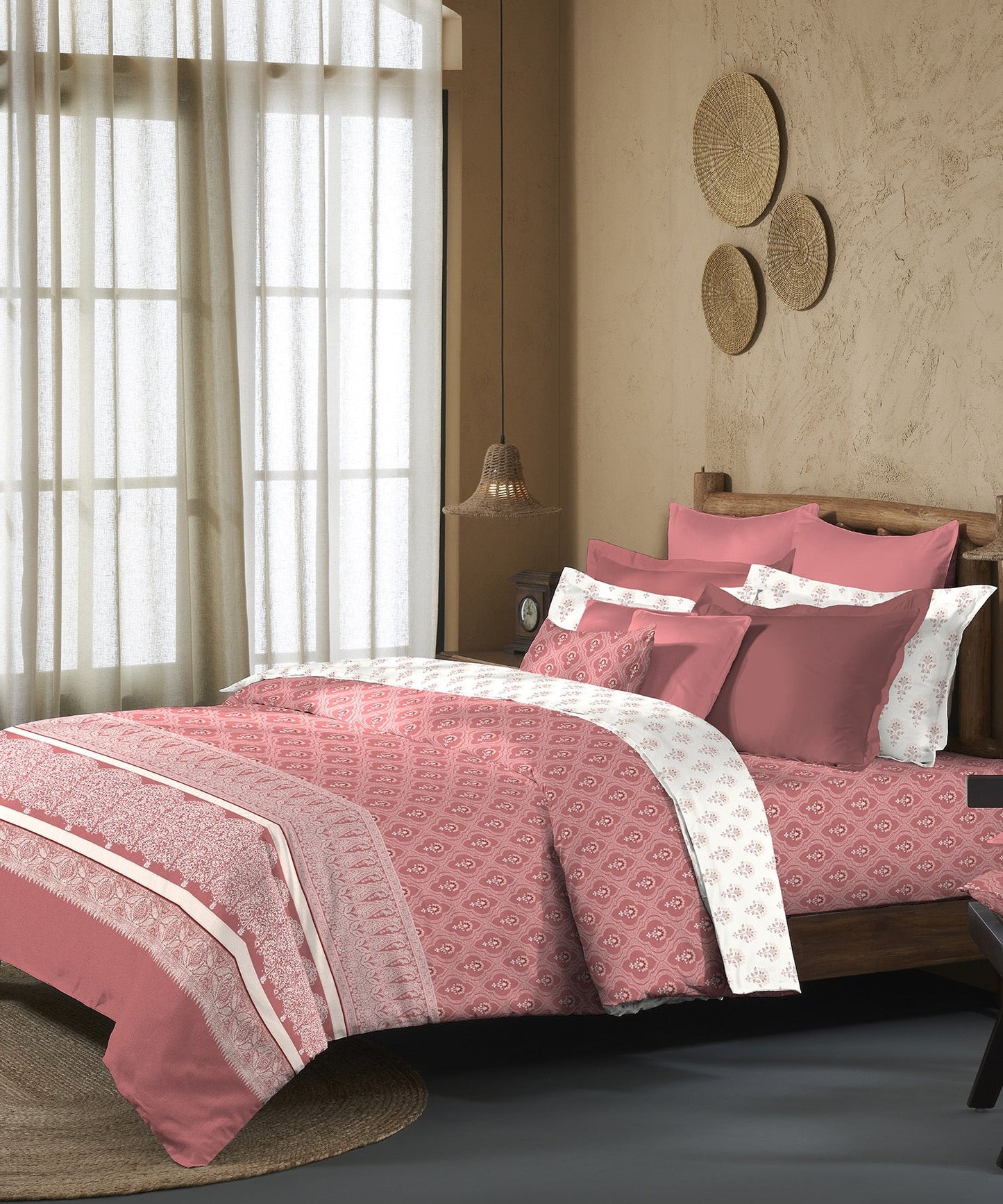 Sanskriti Banarasi Brick King Bedsheet With 2 Pillow Cover, 144Tc, 100% Cotton, Floral, Pink